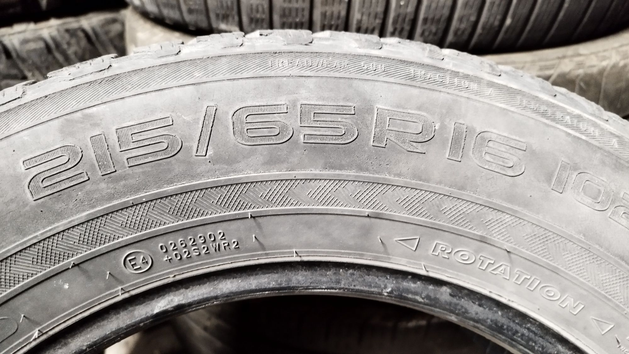 Nokian 215/65/16