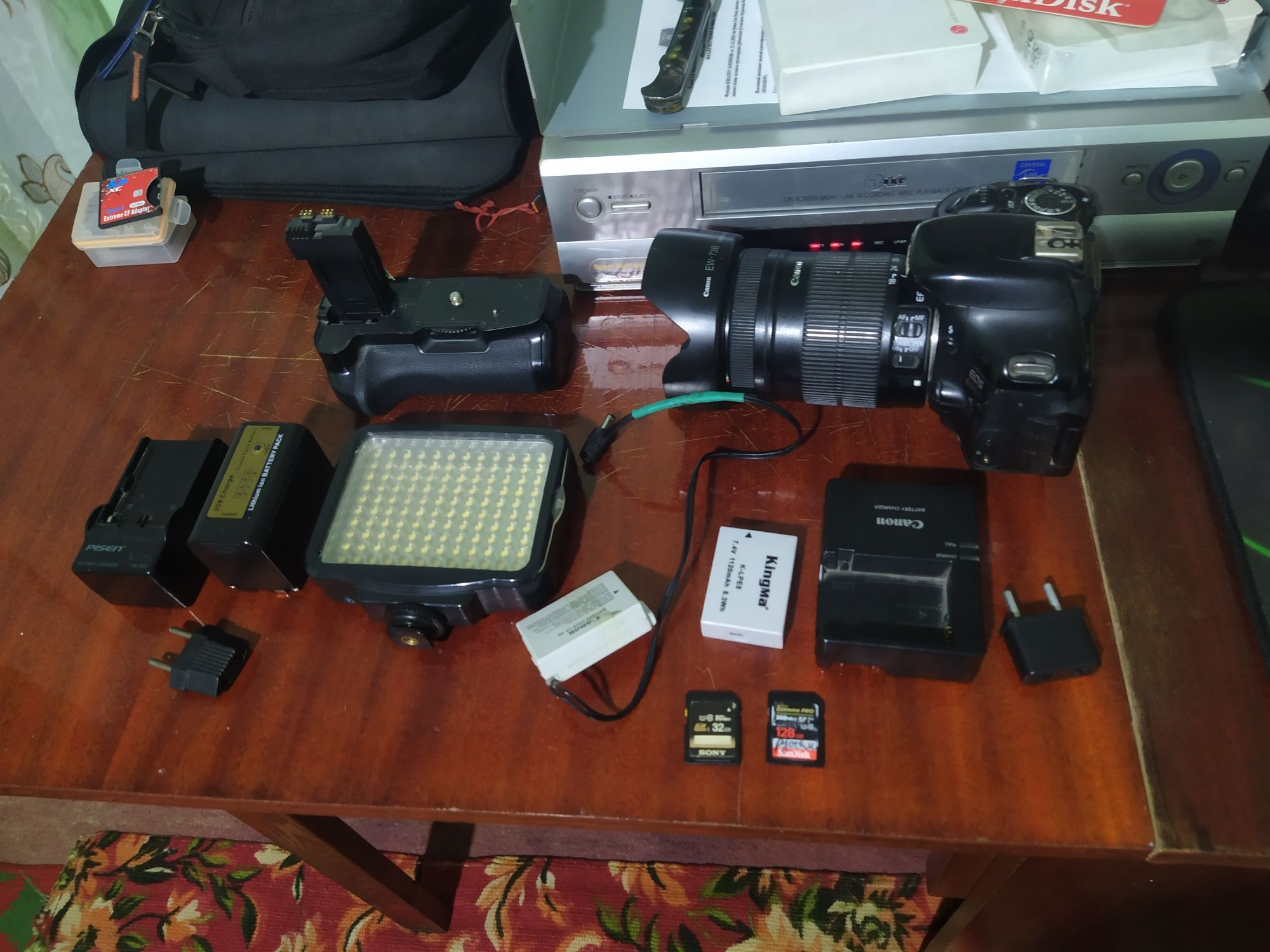 Canon 600d sotiladi