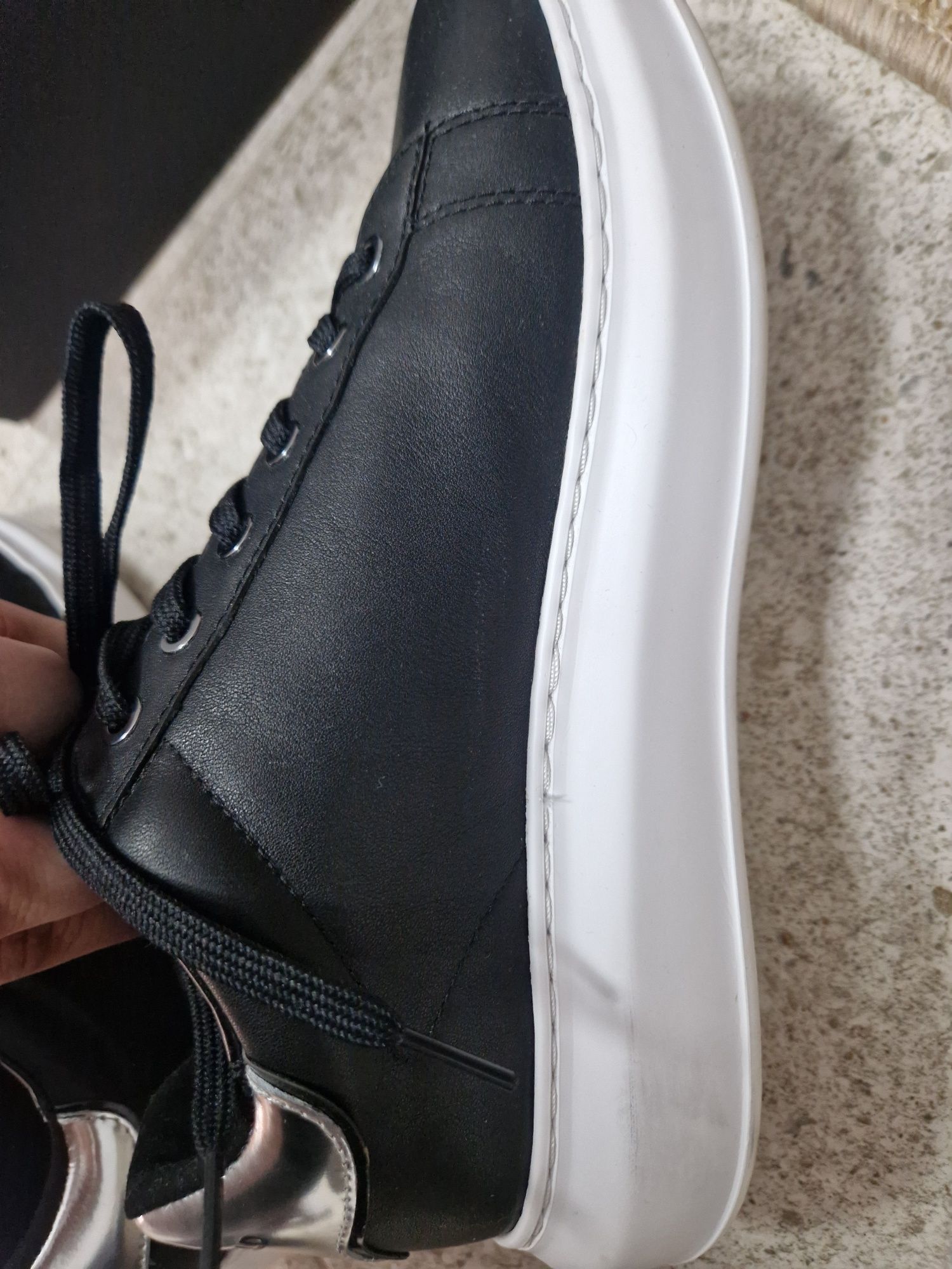 Vand adidași Karl lagerfeld