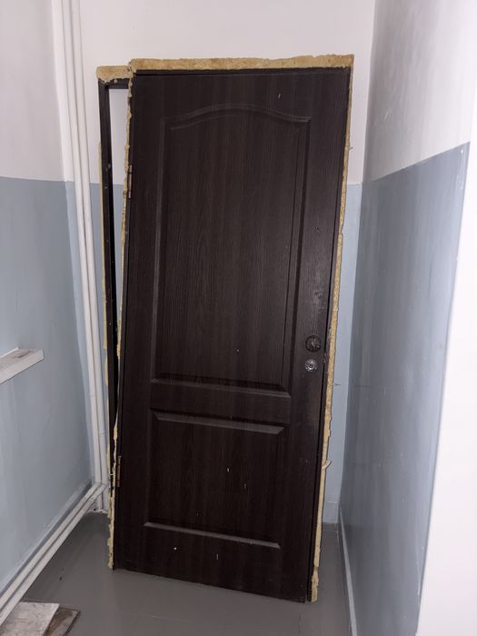 Дверь 2*80 с коробкой