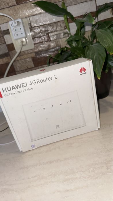 Router Huawei 4G cu sim