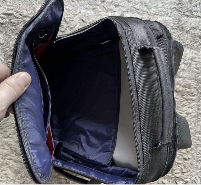 Rucsac de oras negru Ubisoft