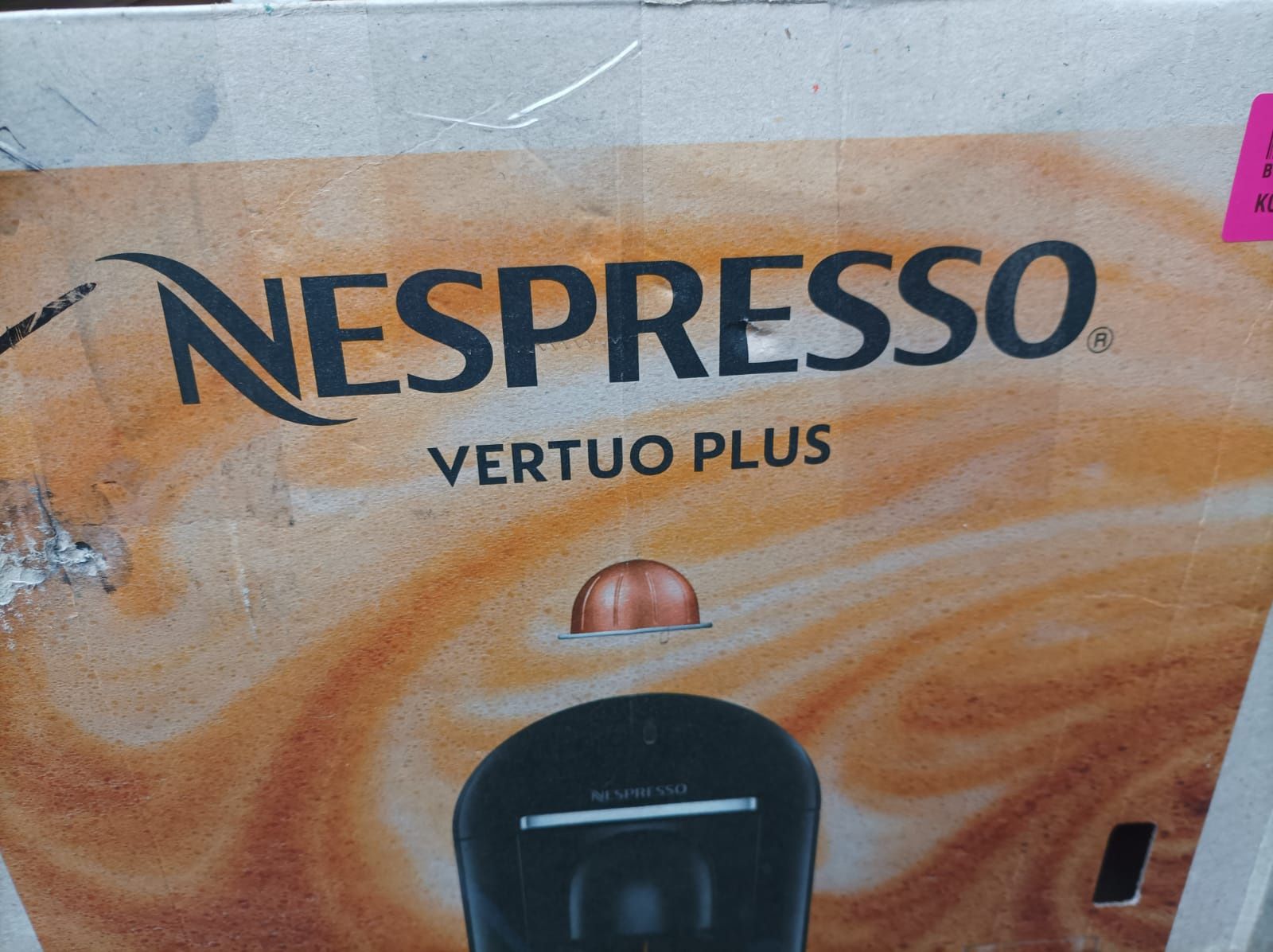 Кафемашина Nespresso Vertuo Plus, нова