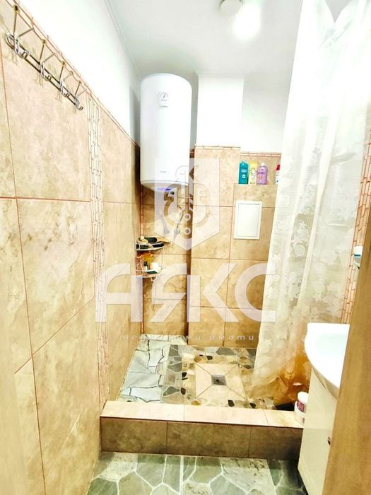 Многостаен апартамент  в Центъра