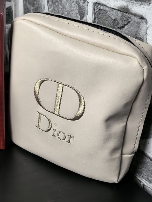 Дамски сет парфюм и дезодорант