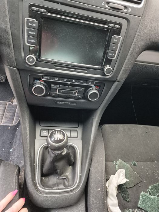 Оригинална мултимедия голф 6