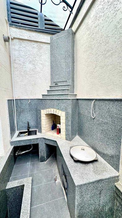 ул. Циолковского
1.7 соток
3 уровня
Площадь дома: 250 м²
6 комнат