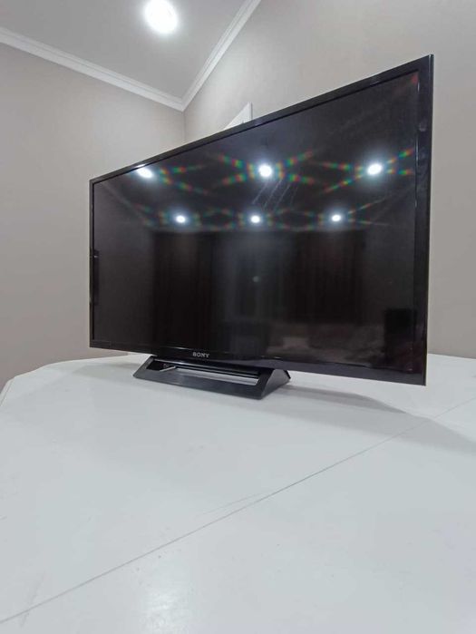 Sony Bravia 32* (81 см)