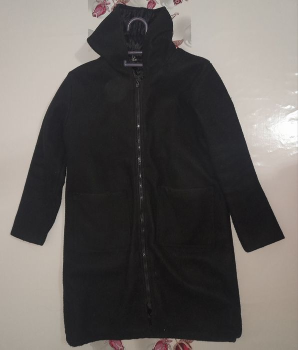 Тёплое пальто чёрное