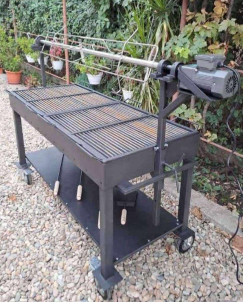 Vând rotisor profesional 120 kg motor profesional 220V