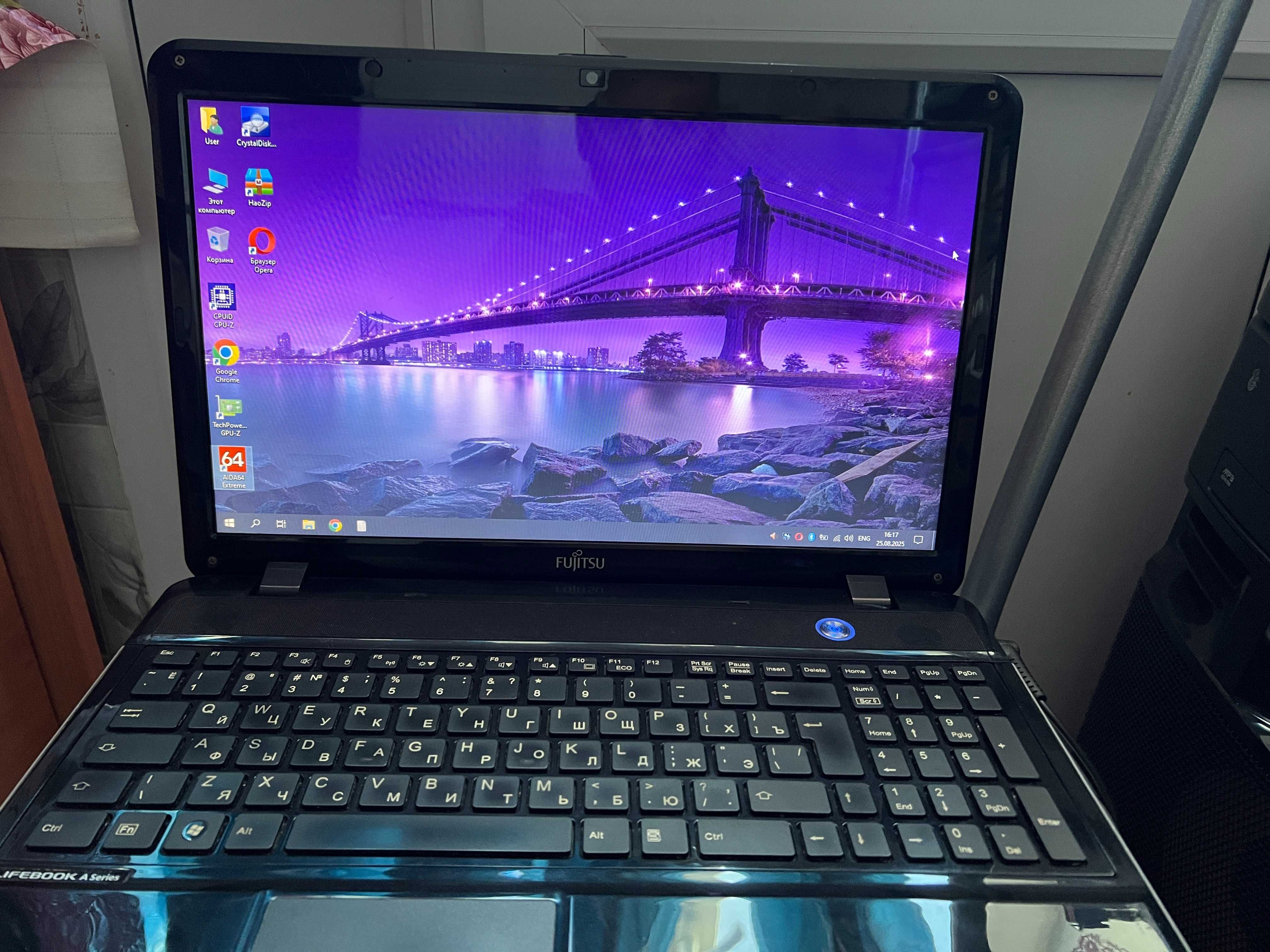 Продам достаточно шустрый ноутбук (i5, DDR3 6гб, HDD 500гб).