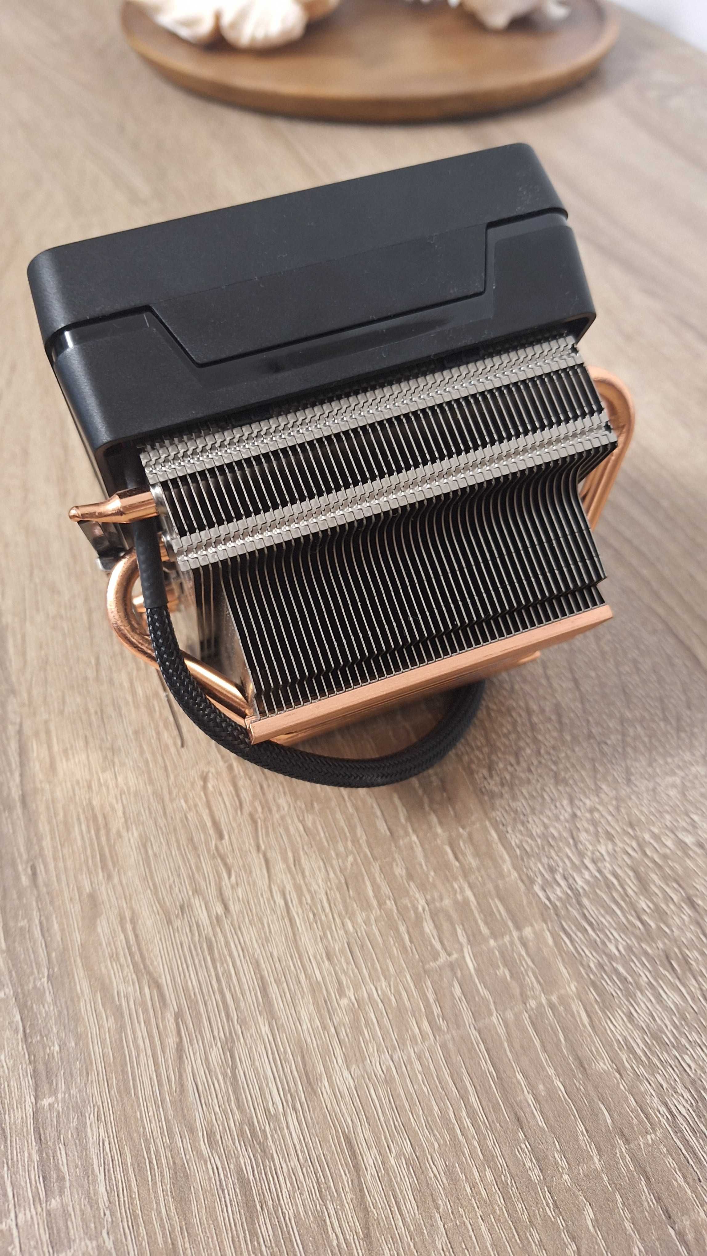 Procesor AMD Ryzen 7 2700X + Cooler Wraith Prism RGB
