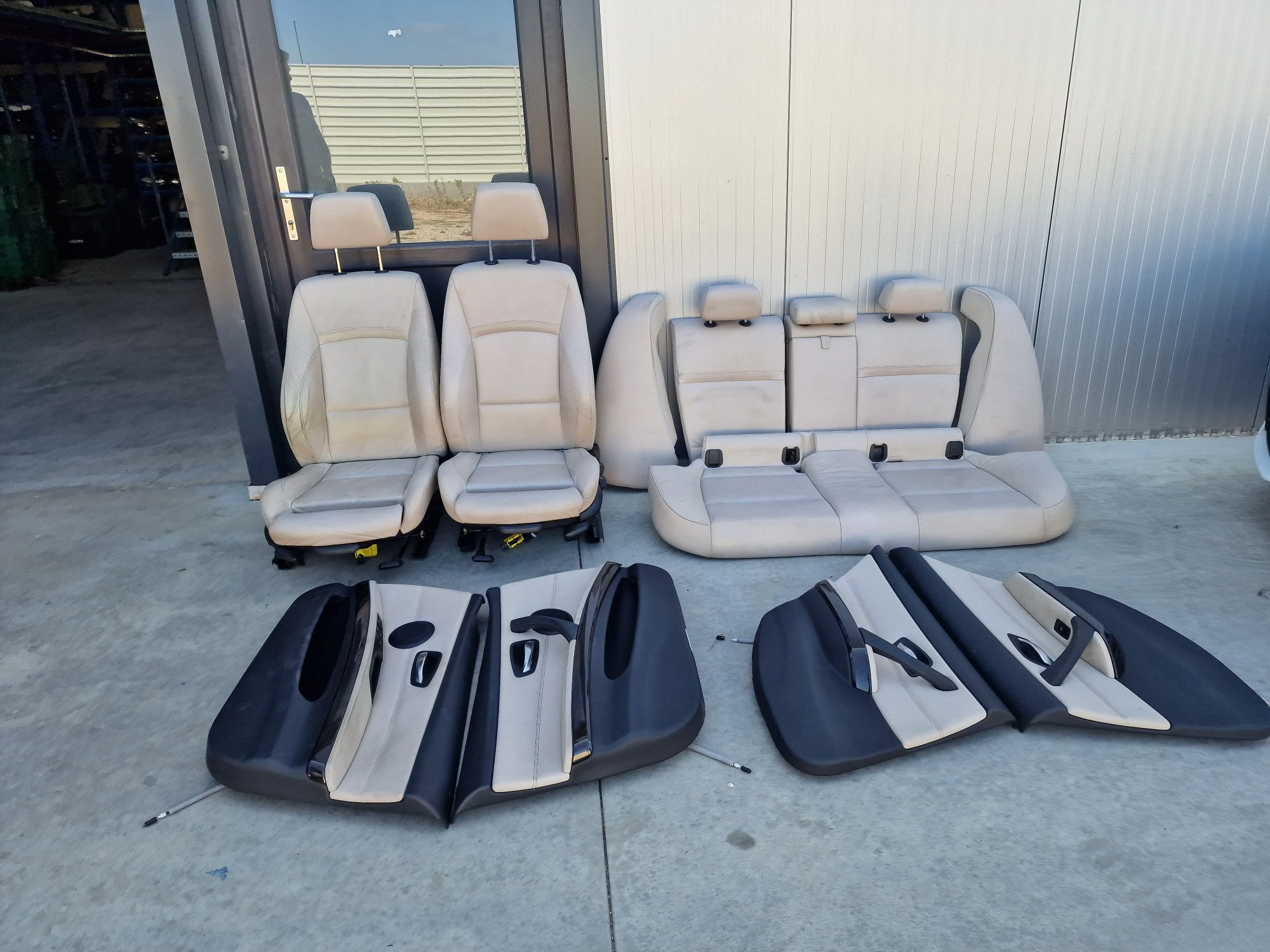 Interior scaune recaro sport bancheta rabatabila bmw e90 fara incalzir