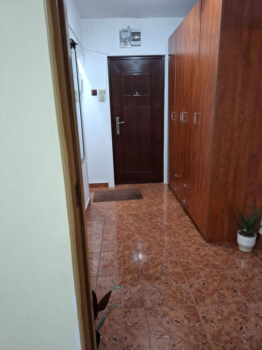 Vând apartament 3 camere, P/4