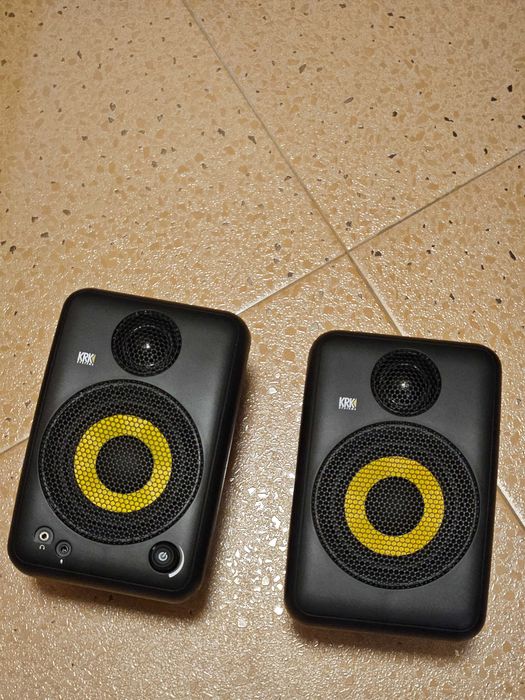 Преносими студийни монитори KRK GoAux 4