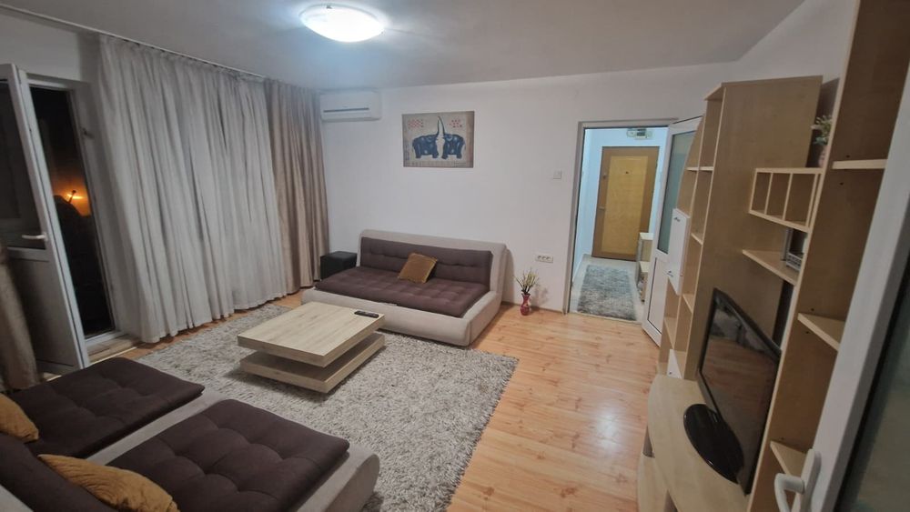 Inchiriez apartament 2 camere