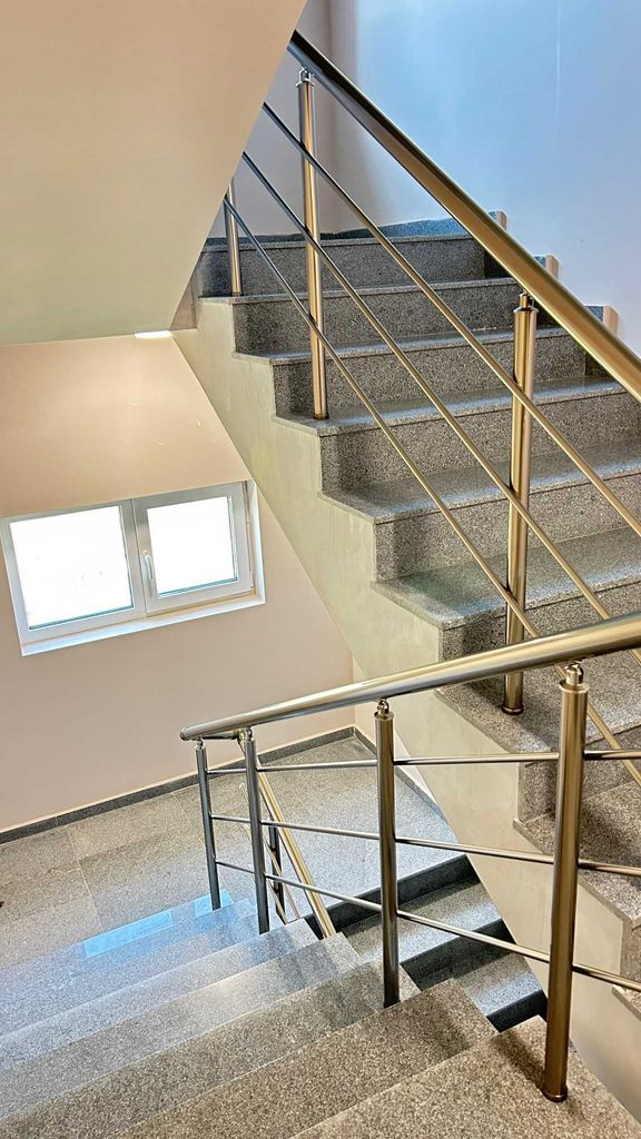 Дава се под наем Двустаен апартамент в Варна, Левски - 64 кв.м за 650 € - Снимка #4