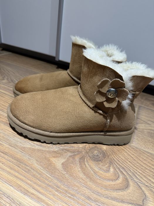 UGG piele+ blana naturala, 38