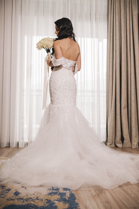 Луксозна булчинска рокля за незабравим ден