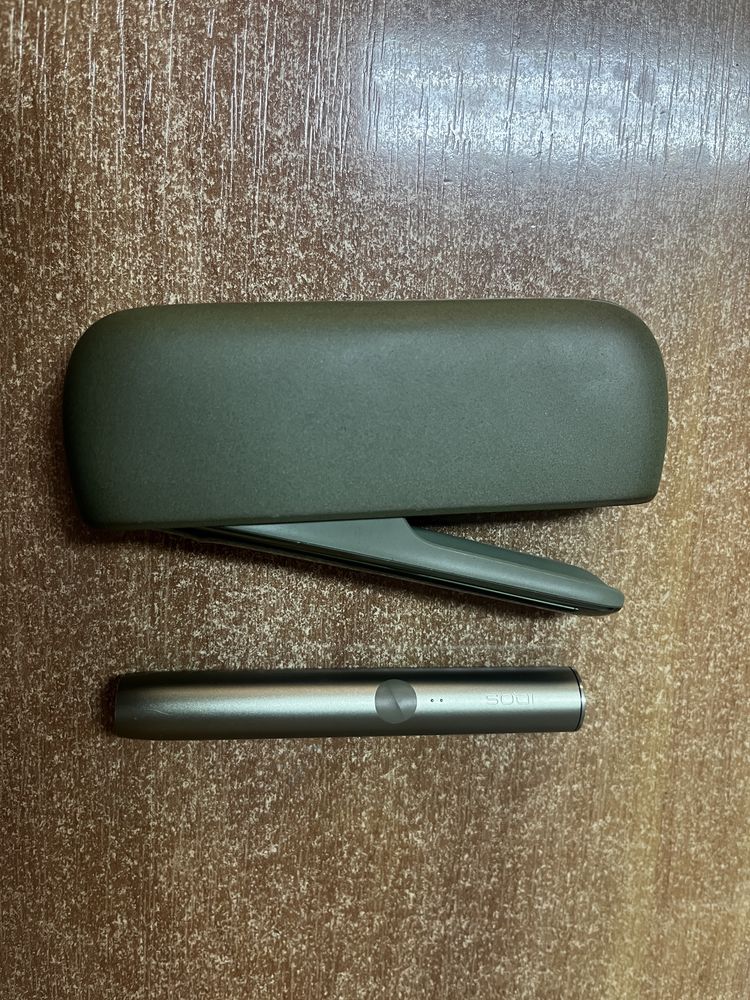 iqos ilumaMoss Green