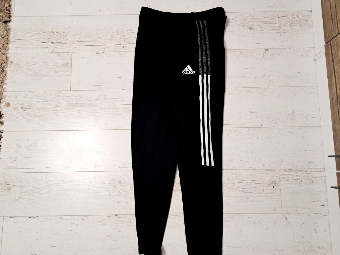 Adidas- Ориг.долнище