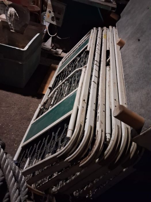 Paturi din lemn și metal