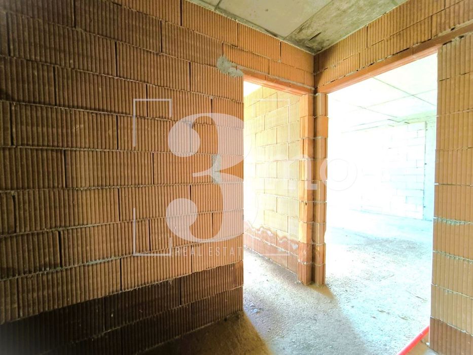 Продава се Четиристаен апартамент в София, Люлин 5 - 135 кв.м за 1486 €/кв.м - Снимка #4