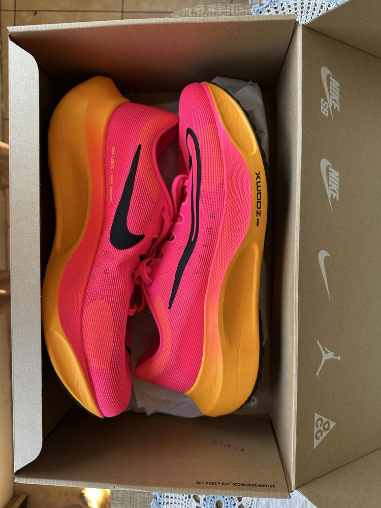 Nike zoom fly 5 ( нови )