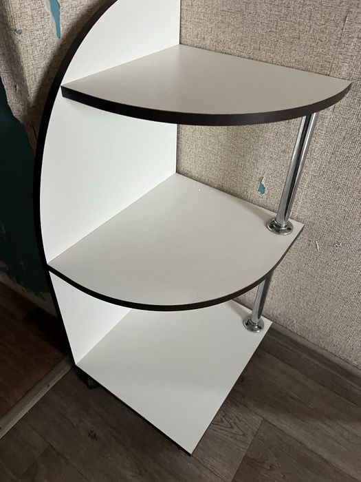 Многоуровневая полка