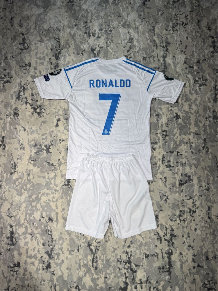 Compleu fotbal Real Madrid - Ronaldo (2018)