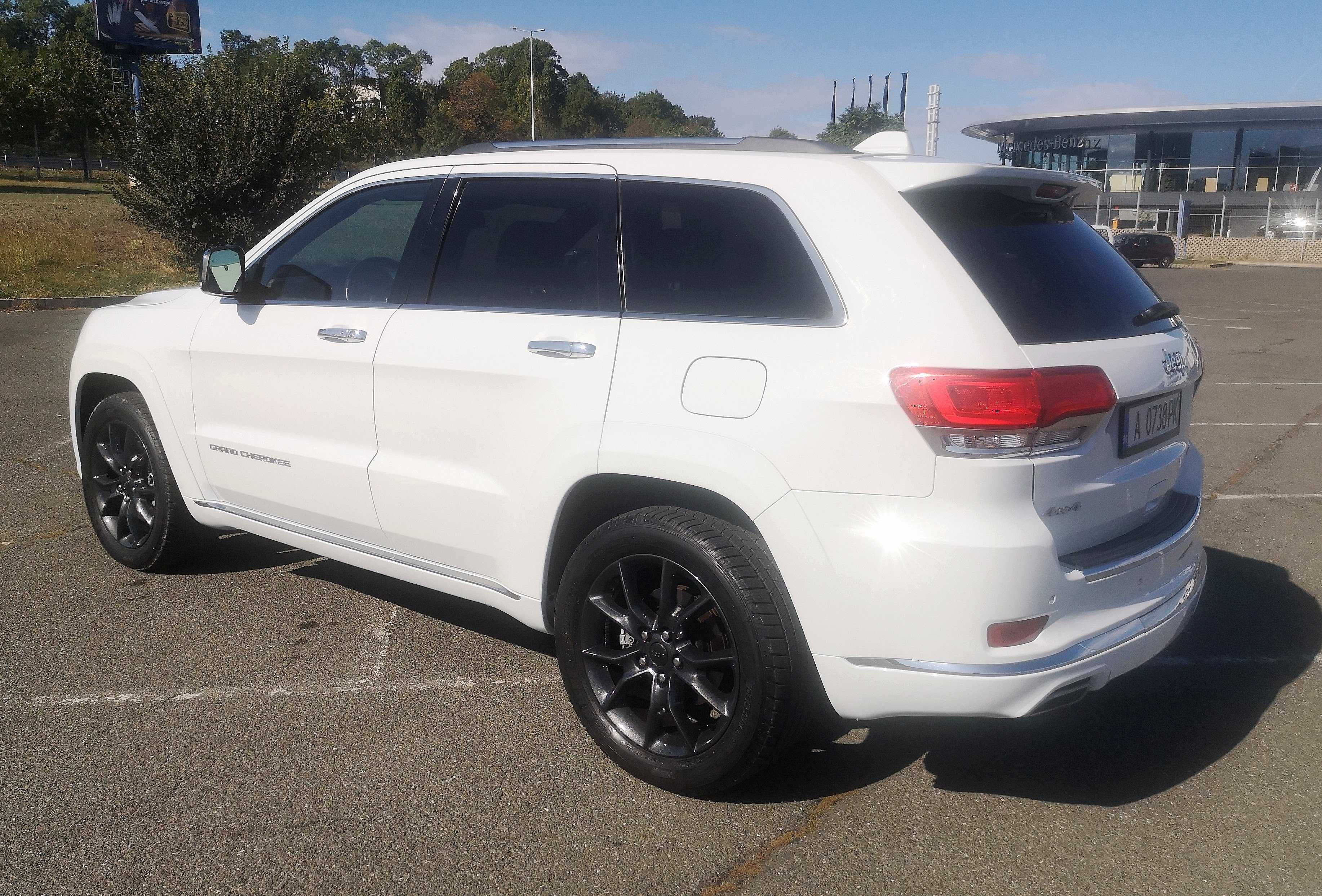 Jeep Grand Cherokee 5.7 Summit wk2 2014г.