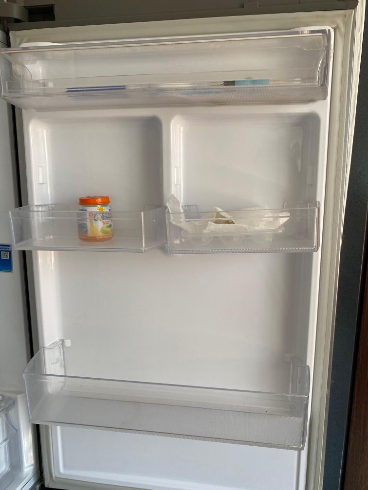 Продам холодильник