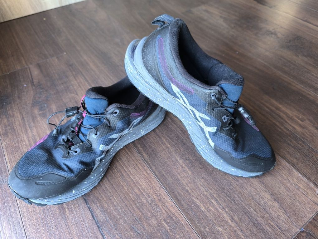 Маратонки asics - номер 41.5