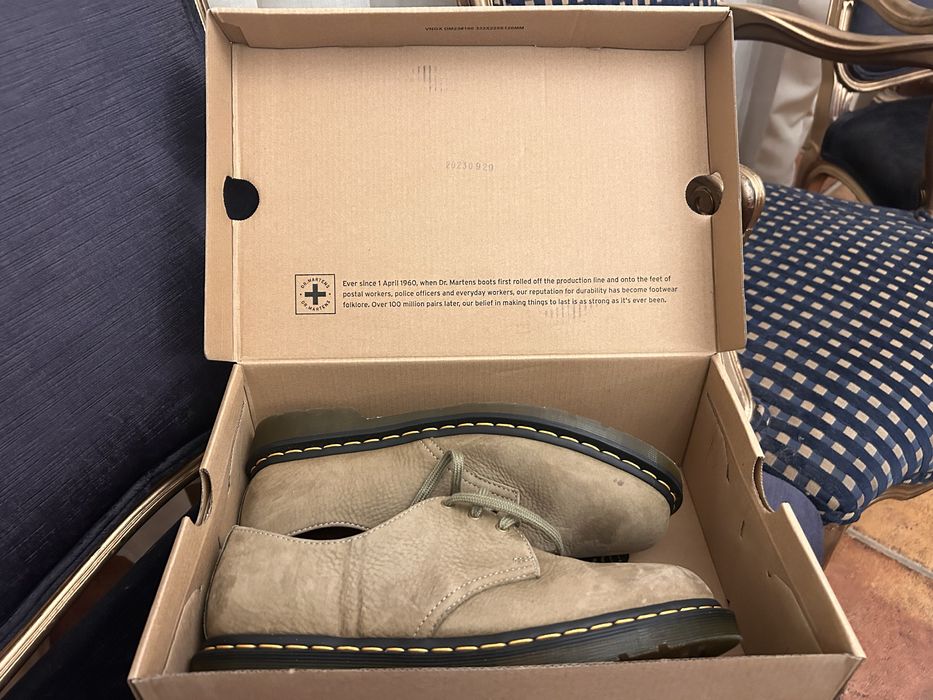 Pantofi barbati Dr Martens