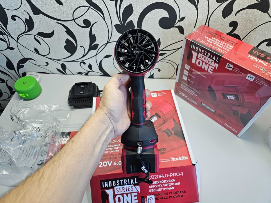 ПРОДАМ Аккумуляторная воздуходувка Number ONE CB20PRO. Абсолютно НОВОЕ