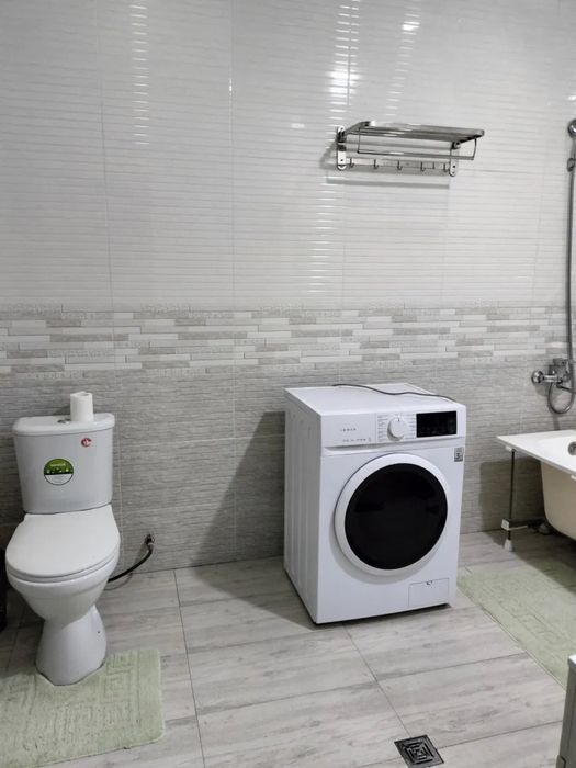 Сдается 2 ком Гостиница Россия, Госпитальный, Сзади Mirabad Avenue