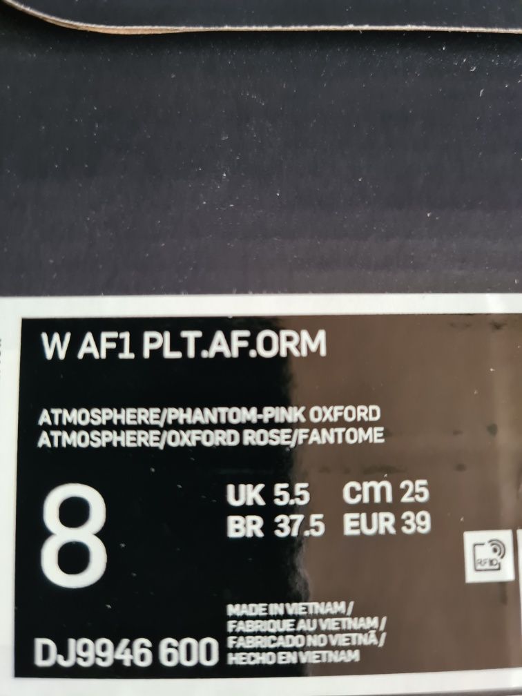 Дамски маратонки NIKE AIR FORCE 1 номер  39