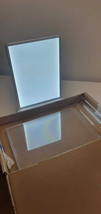Reclama luminoasa panou led A4 cu stand reincarcabil de birou