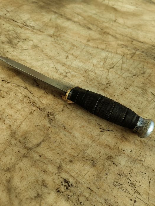 Стар ловджийски нож..