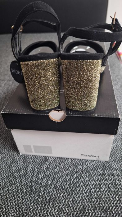 Sandale elegante marimea 38