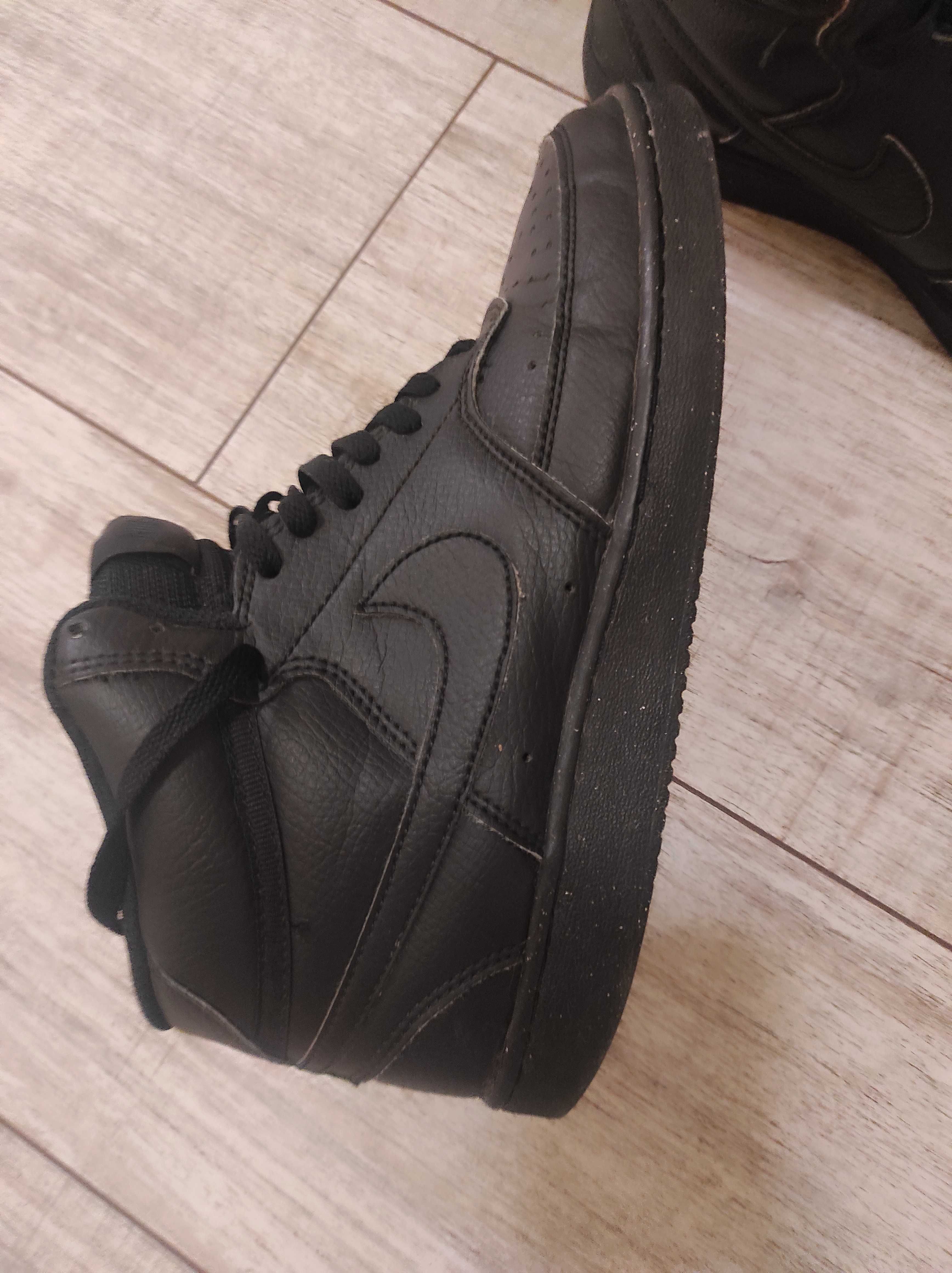 Nike здрави и запазени маратонки момче номер 41 / 26 см стелка,кожа