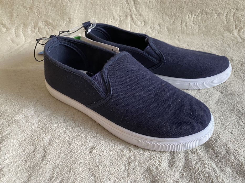 Детская обувь новая