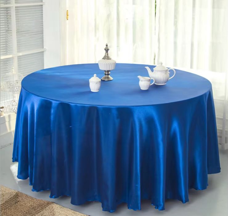 Fata(fete) de masa rotunda/Sali de Evenimente