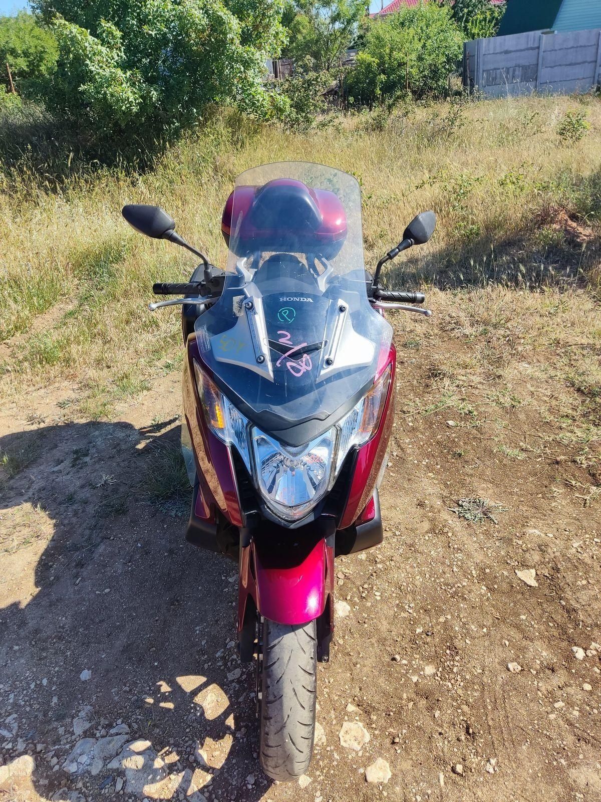 HONDA NC700D Integra