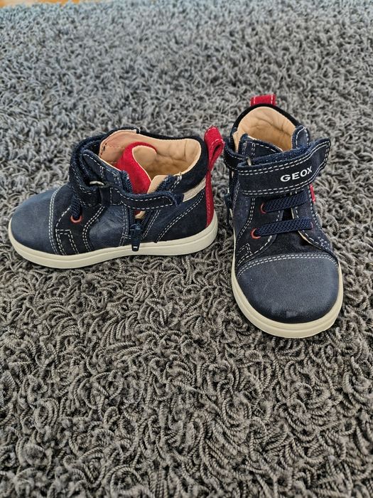 Бебешки есенно-зимни обувки Geox