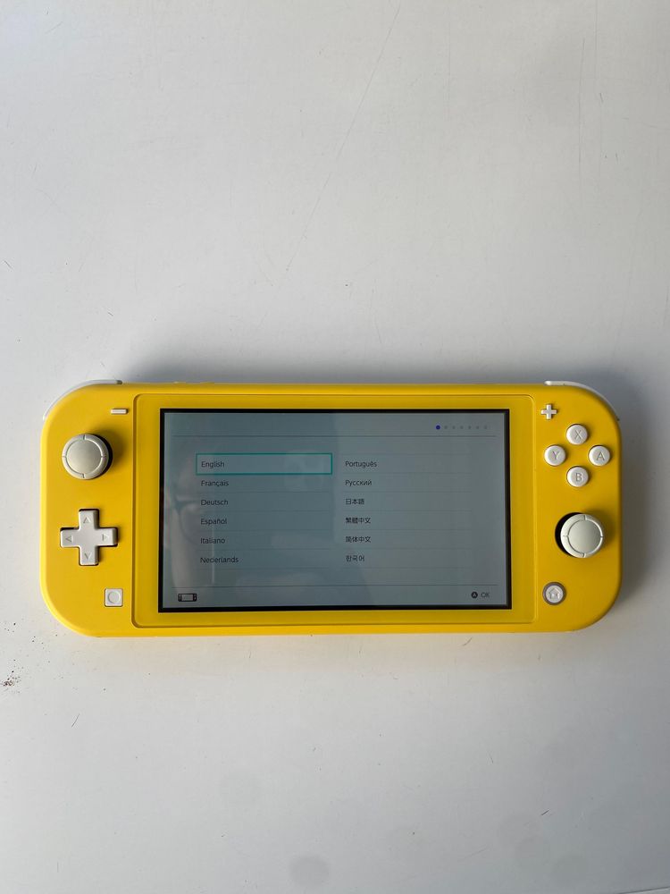 Nintendo Switch Lite galben+cutie+card 256gb+husă+încărcător|ca nou