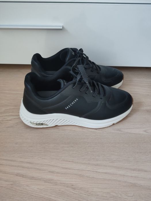 Маратонки Sketchers 36 номер