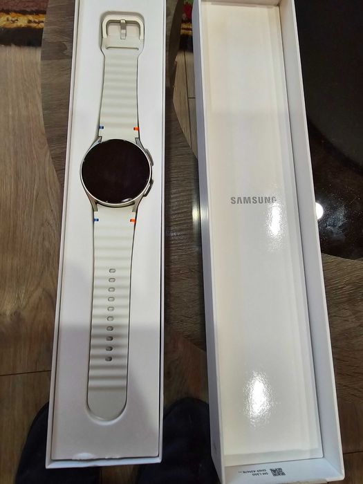 Смарт часовник Samsung Galaksy Watch 7
