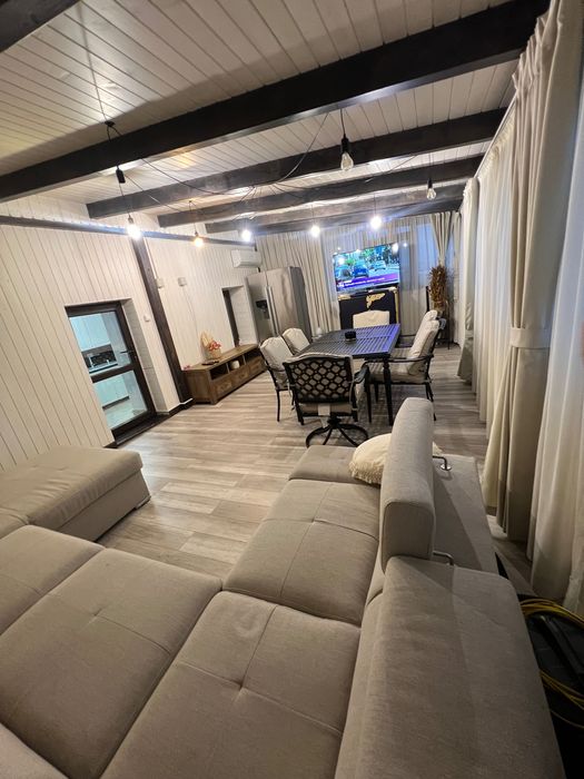 Proprieter vand penthouse ultracentral pe 2 nivele cu scara interioara