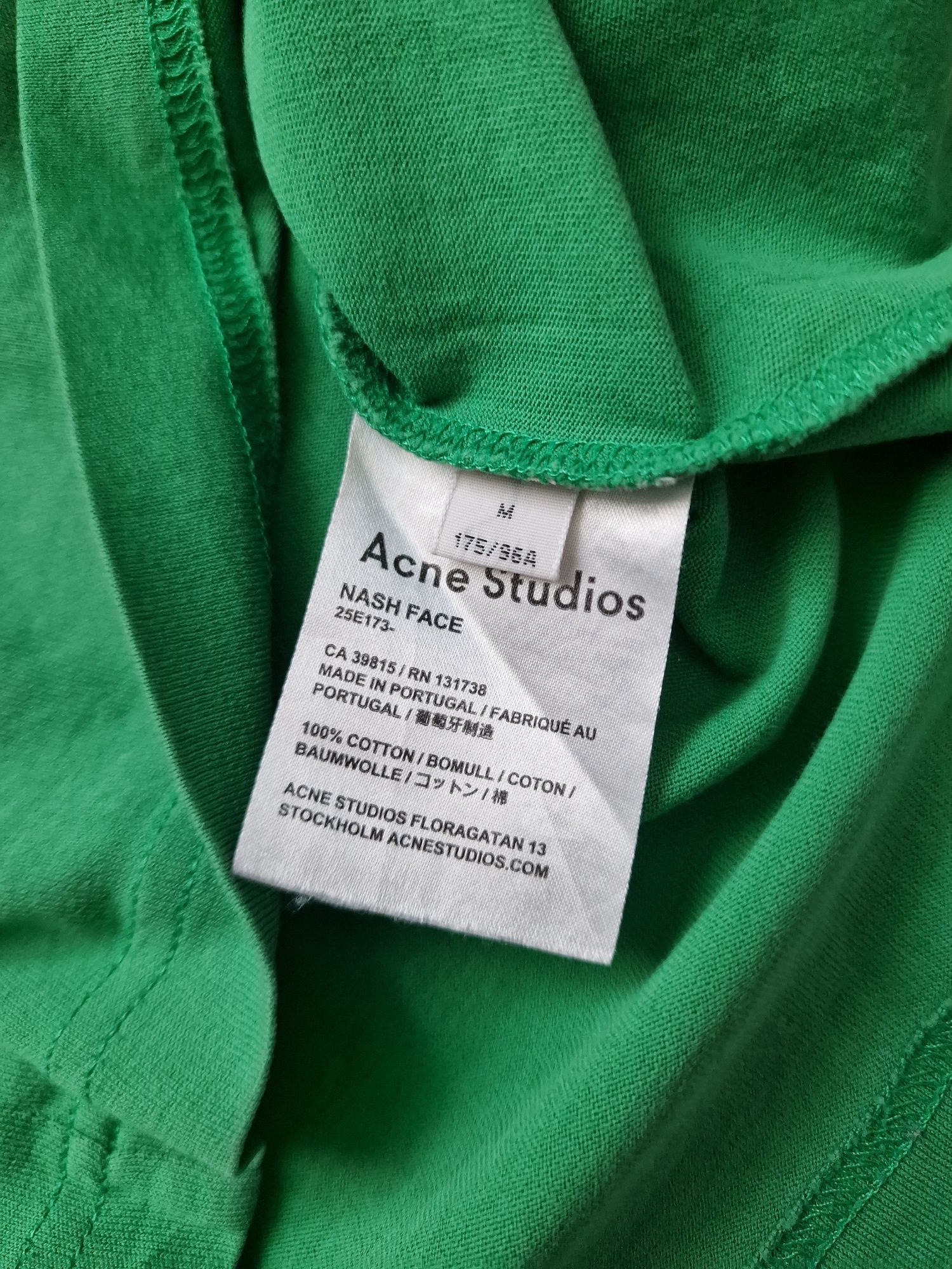 Страхотна мъжка тениска ACNE   размер M